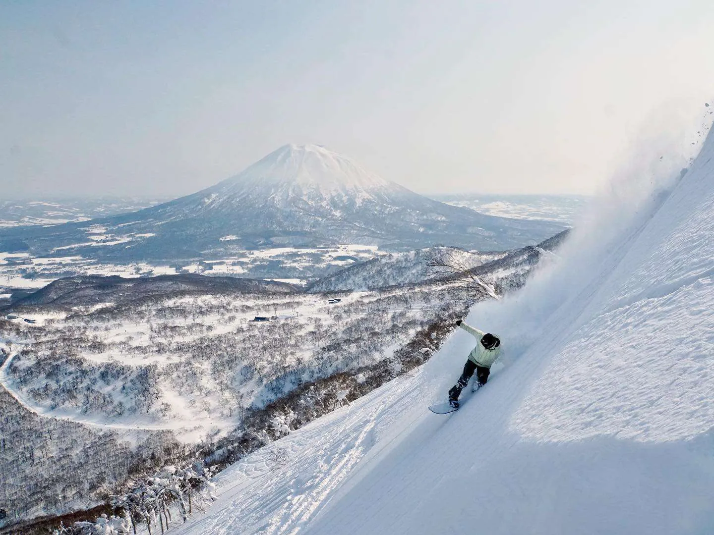 Should you stretch before snowboarding or Skiing in Niseko ? – Niseko  Chiropractic