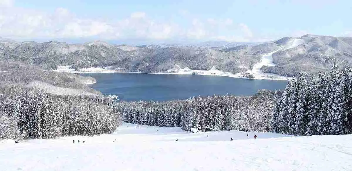 view of lake toya from hakuba sanosaka