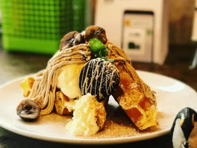 Penguin Cafe, one of Hakuba restaurants in Echoland