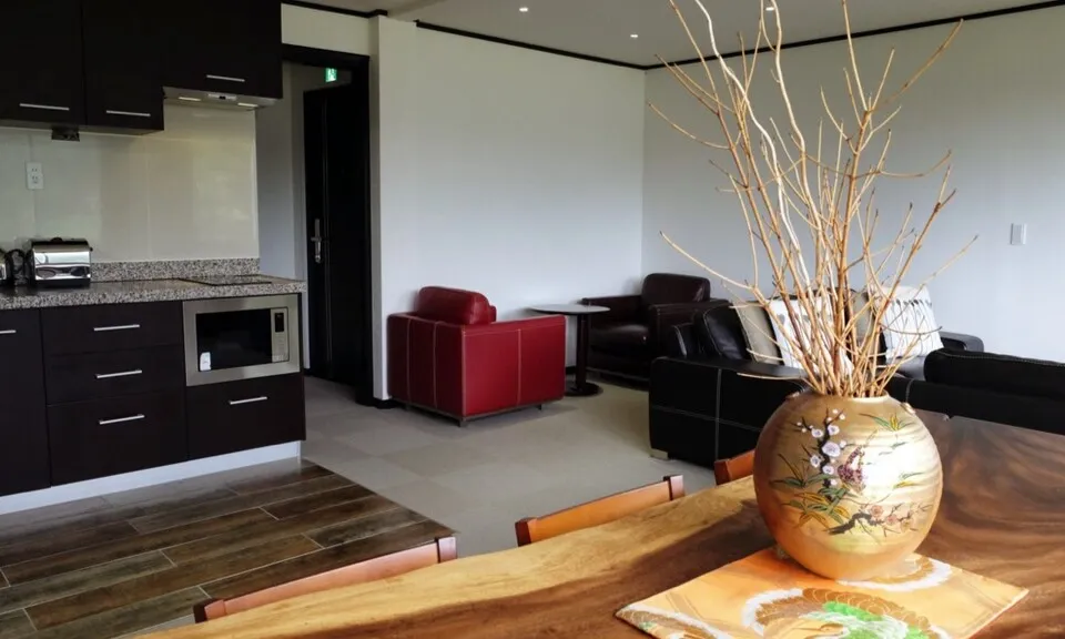 Iwatake Apartments Living 3