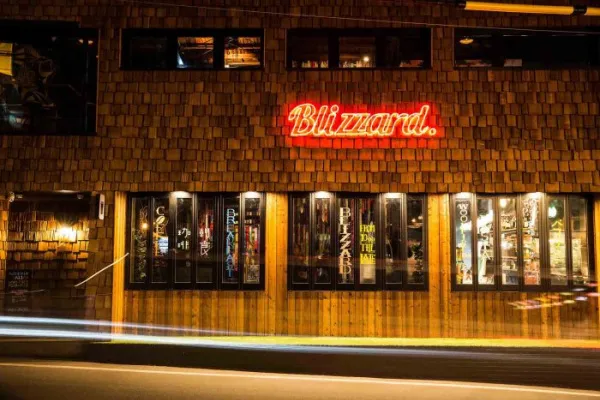 blizzard hakuba pizza restaurant in happo one village