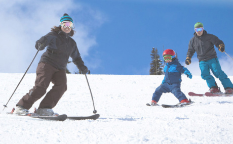 Niseko academy preferred partners family ski lesson