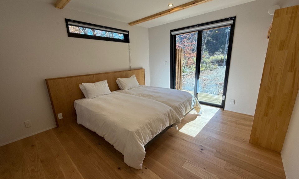 Arbor Chalet Bedroom - 2