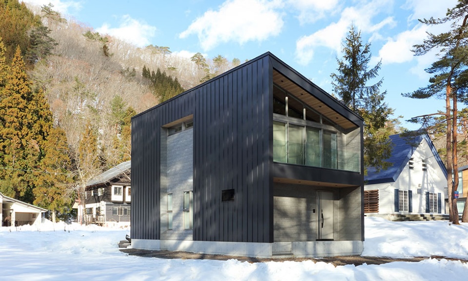 Silver Peak Chalet Exterior